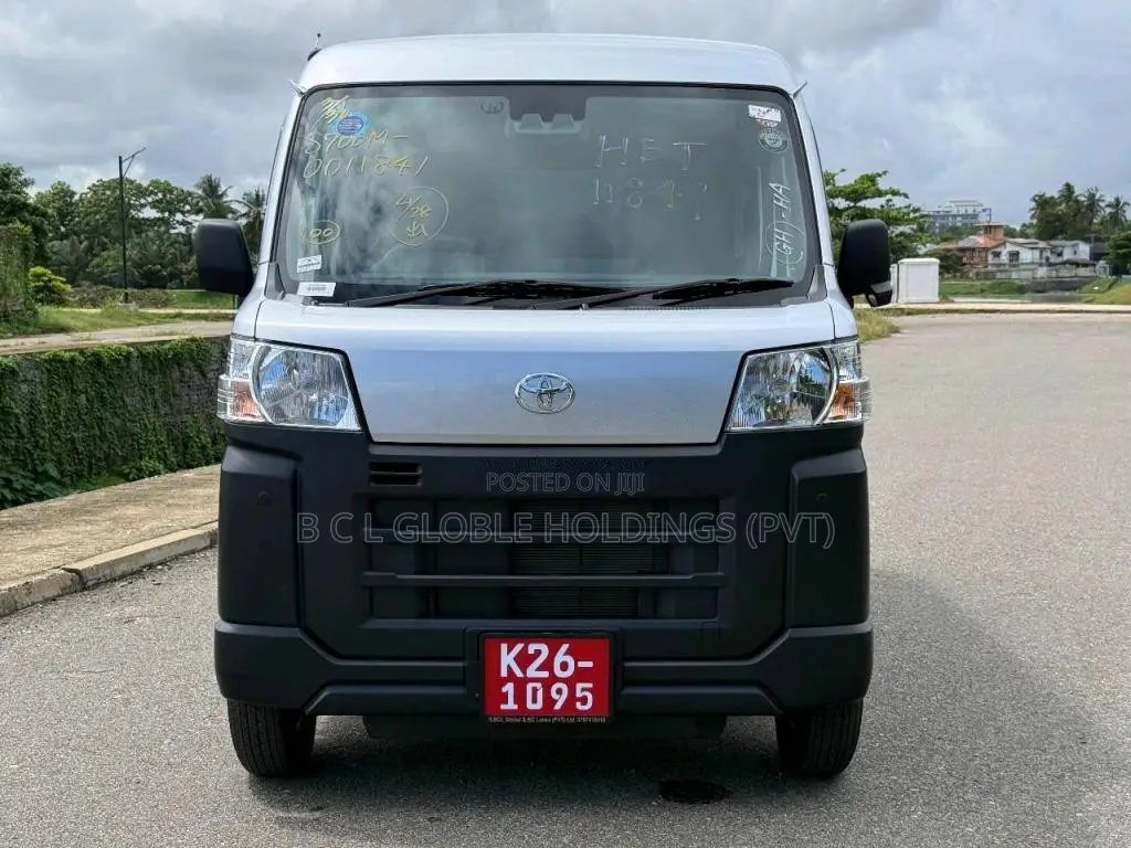 Toyota Pixis 2024 Van Unregistered (Recondition)