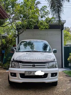 Toyota Noah CR41 1997 Van (Used)