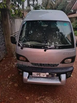 Micro Mpv 2009 Van (Used)