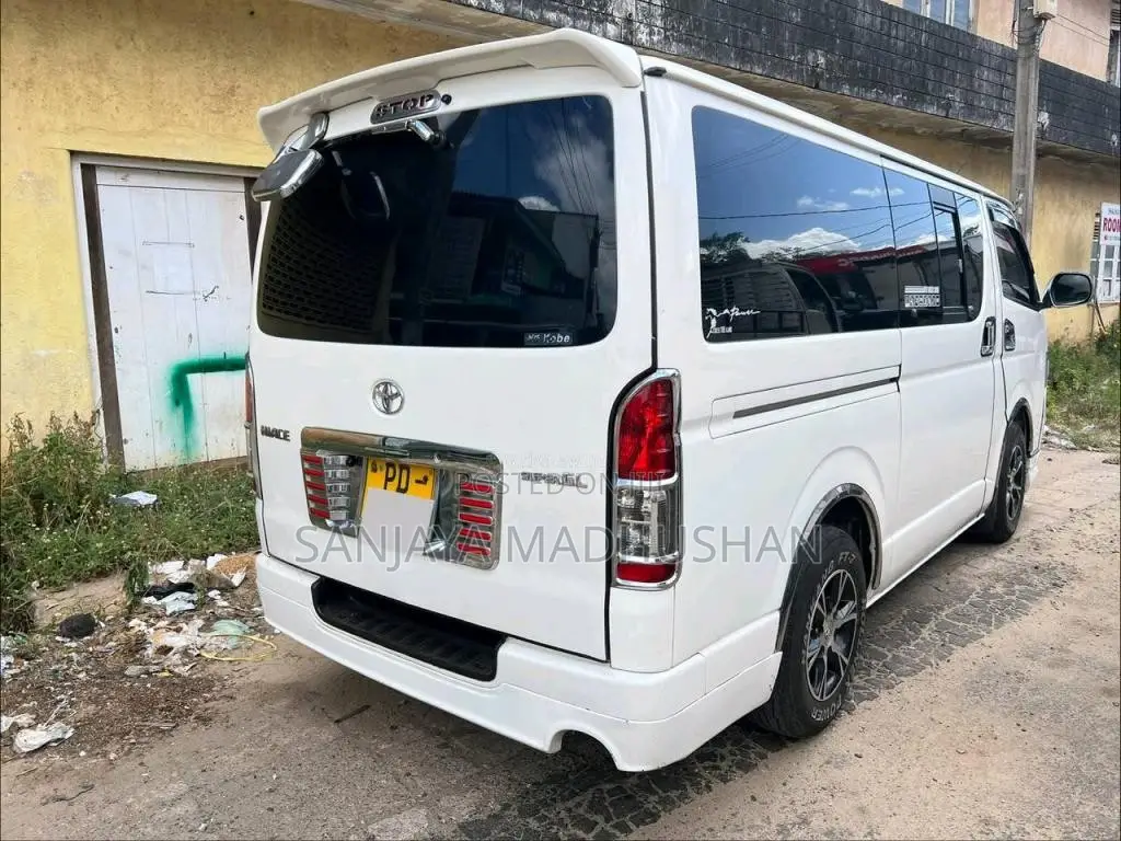 Toyota KDH SUPER GL 201 2008 Van (Used)