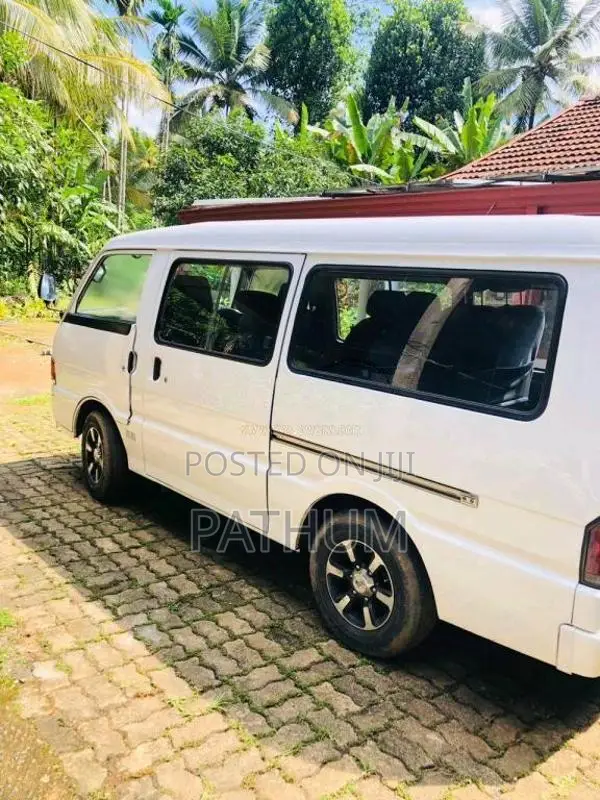 Mazda Bongo 2001 Van (Used)