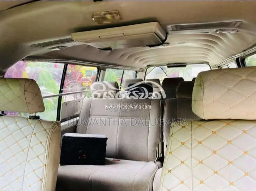 Nissan Caravan 1996 Van (Used)