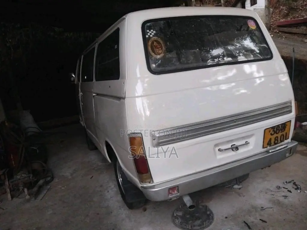 Mitsubishi Delica 1980 Van (Used)