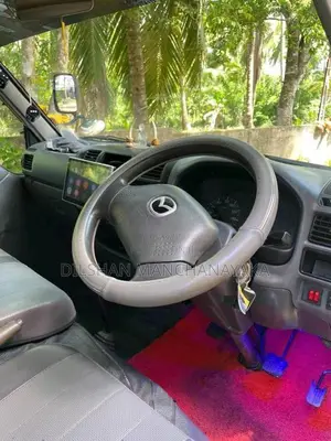 Mazda Bongo 2004 Van (Used)