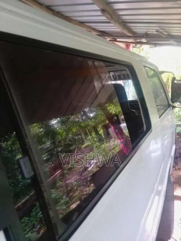 Mitsubishi L300 1985 Van (Used)