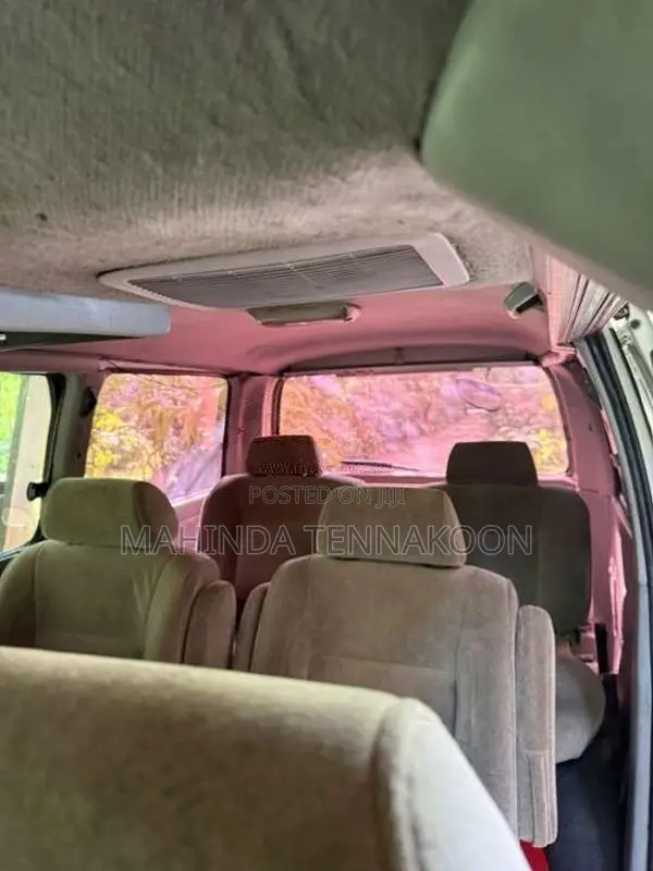 Toyota Regius 1998 Van (Used)