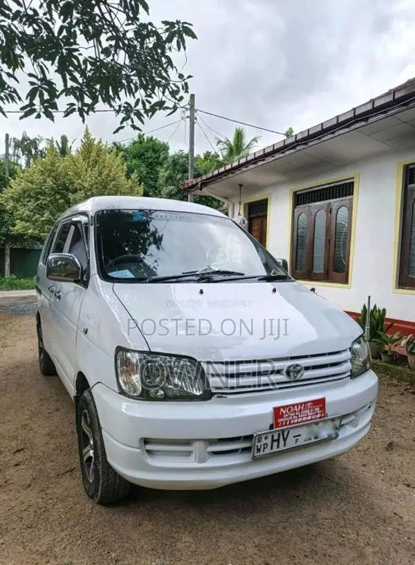 Toyota Noah Kr42 2004 Van (Used)