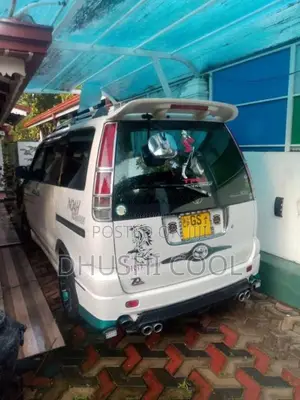 Toyota Townace Noah 1999 Van (Used)