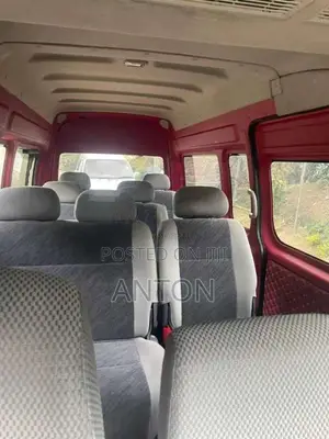 Nissan NV 350 2015 Van (Used)