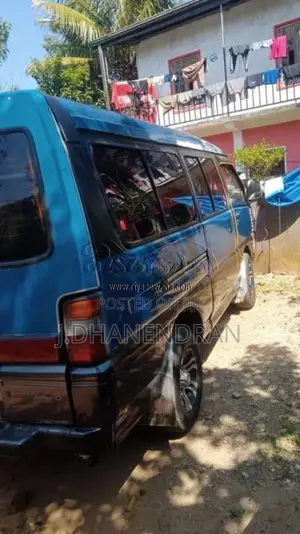 Mitsubishi Po15 1992 Van (Used)