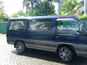 Nissan Caravan 2001 Van (Used)