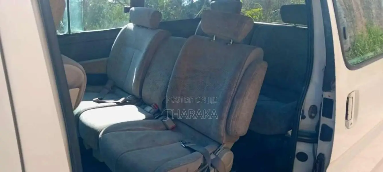 Toyota Granvia 2007 Van (Used)