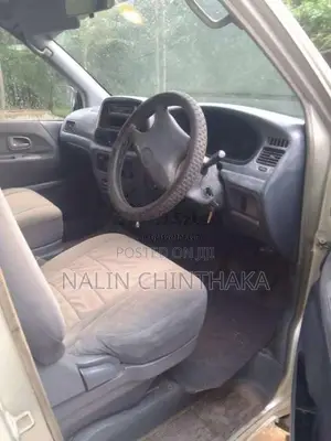 Toyota Noah 1999 Van (Used)