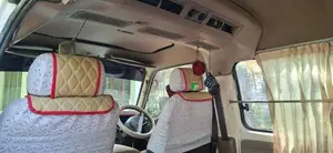 Nissan Caravan 1993 Van (Used)