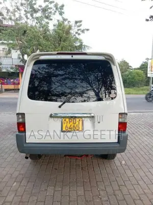 Nissan Vanette 2002 Van (Used)