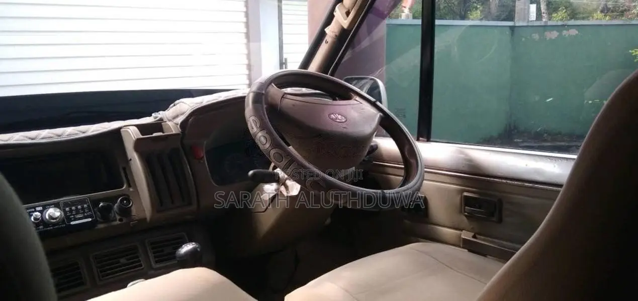 Tata Winger 2011 Van (Used)