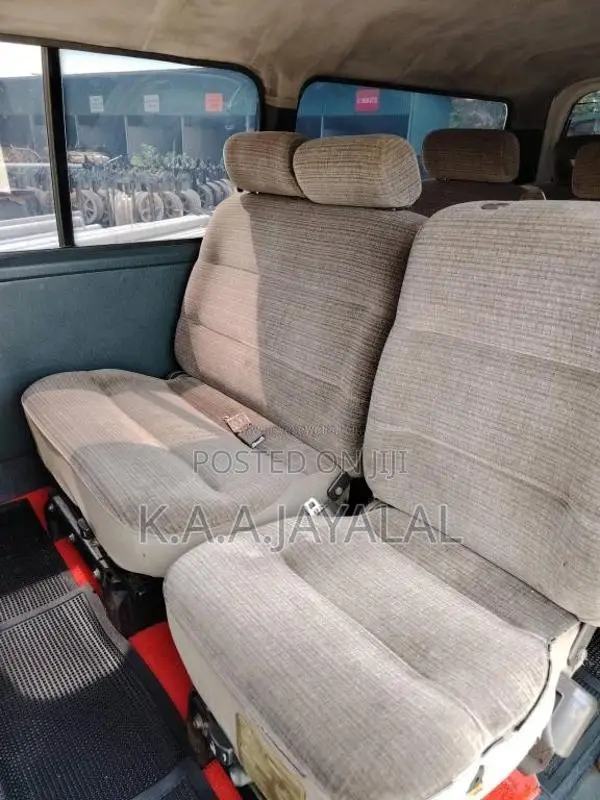 Nissan E25 2007 Van (Used)
