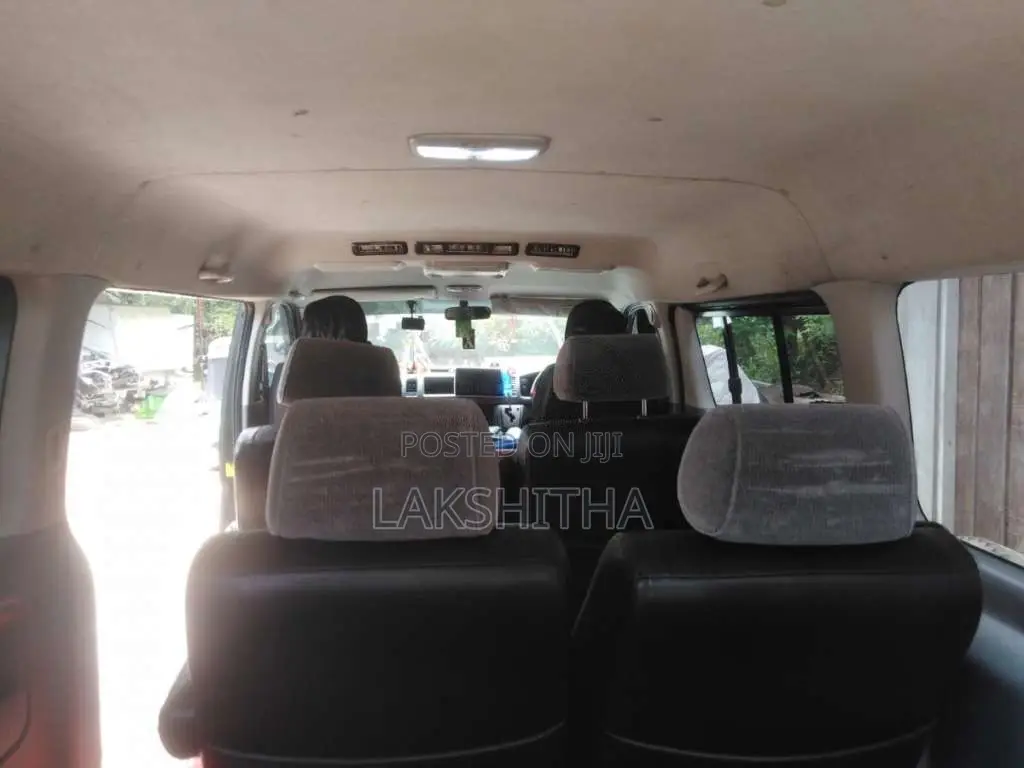 Toyota KDH 211 2007 Van (Used)