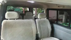 Toyota KDH 200 Super GL 2007 Van (Used)