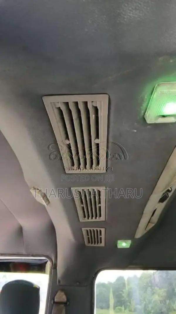 Nissan Caravan 1988 Van Brand New