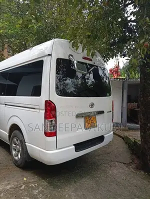 Toyota KDH 2007 Van (Used)