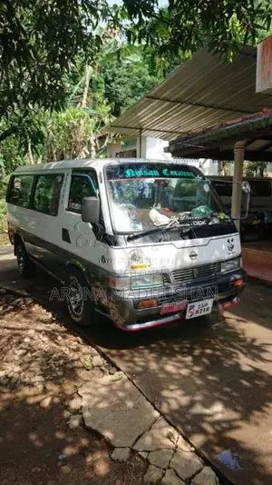 Nissan Caravan 1992 Van (Used)