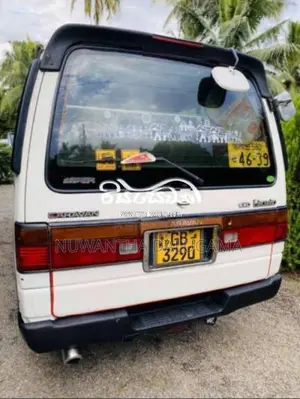 Nissan Caravan 1996 Van (Used)
