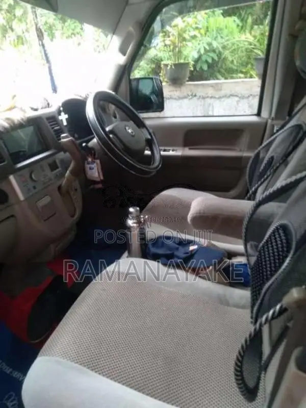 Nissan Clipper Wagon 2014 Van (Used)