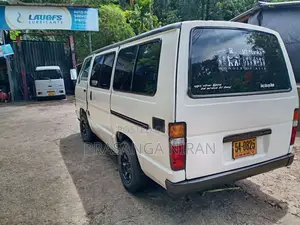 Toyota HIACE 1989 Van (Used)