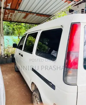 Toyota Noah 2004 Van (Used)