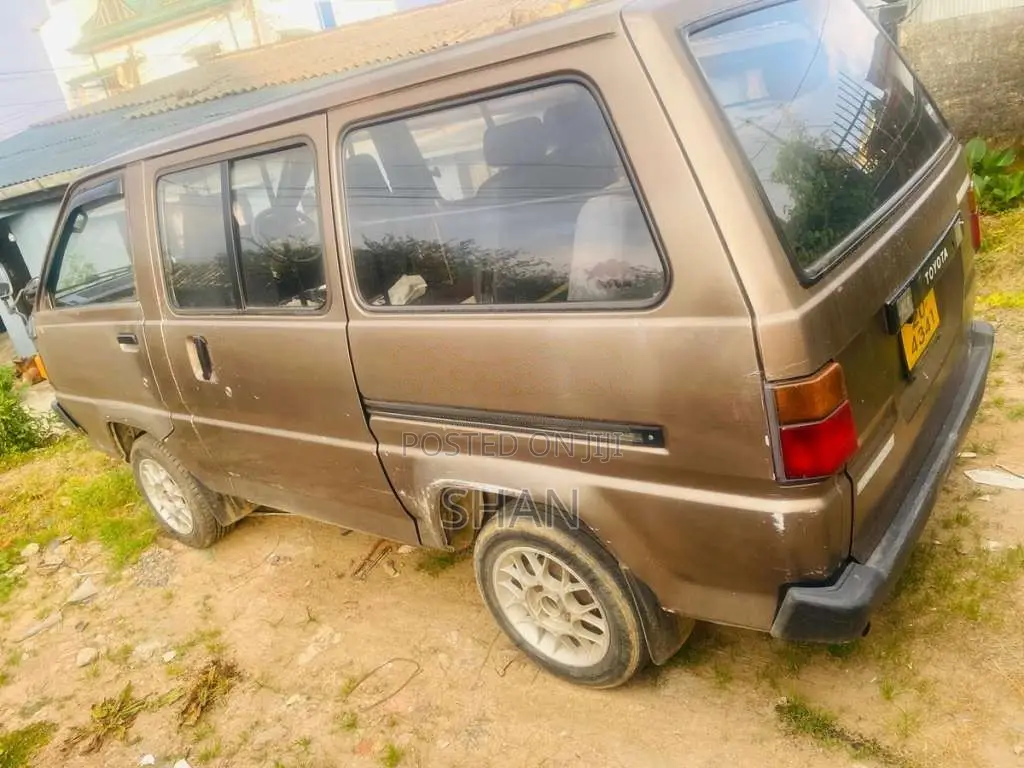 Toyota LiteAce 1989 Van (Used)