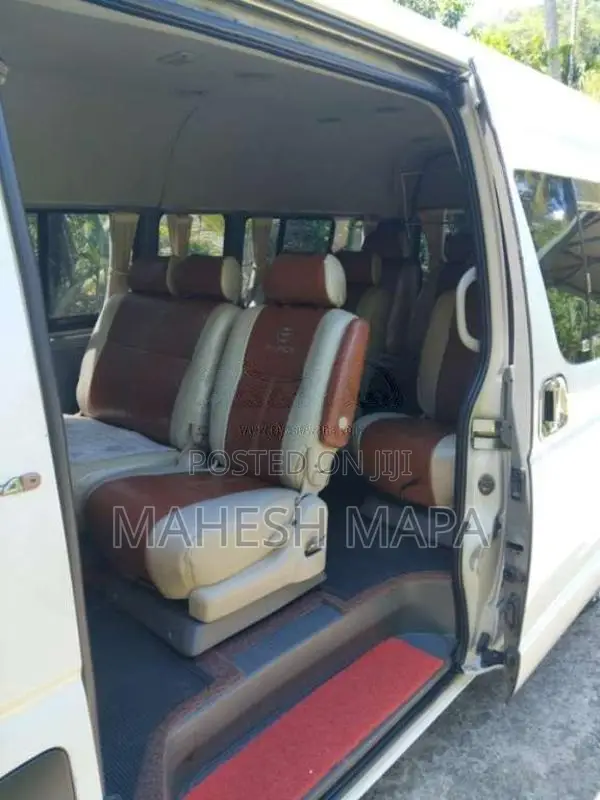 Toyota KDH 222 Hiace 2007 Van (Used)