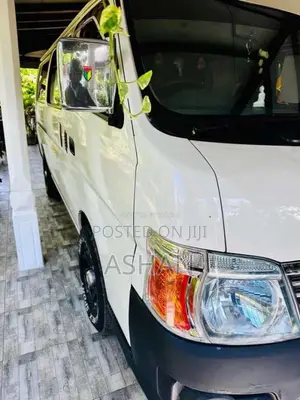 Nissan E25 2007 Van (Used)