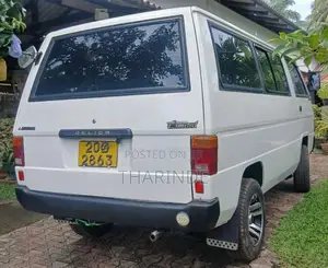 Mitsubishi L300 1986 Van (Used)
