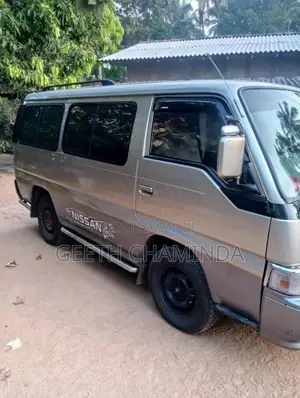 Nissan Caravan 1994 Van (Used)
