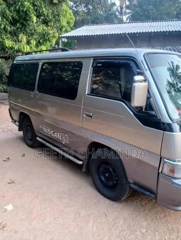 Nissan Caravan 1994 Van (Used)