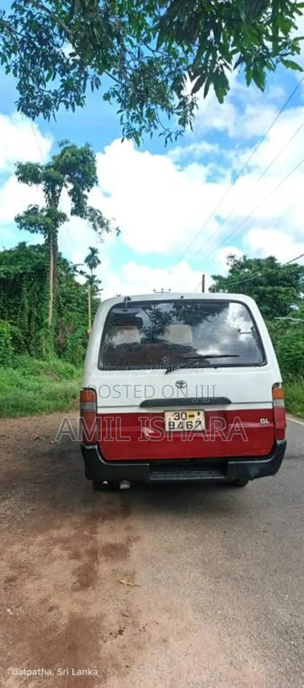 Toyota LH30 1981 Van (Used)