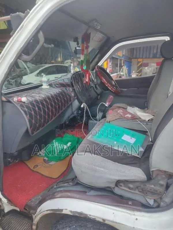 Toyota HIACE 1994 Van (Used)