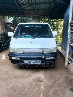 Toyota CR26 1987 Van (Used)