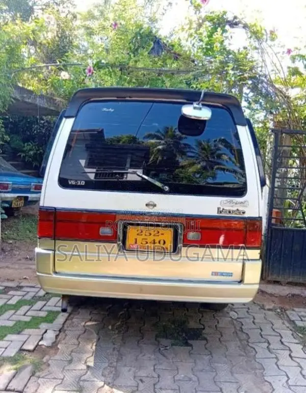 Nissan Caravan 1993 Van (Used)