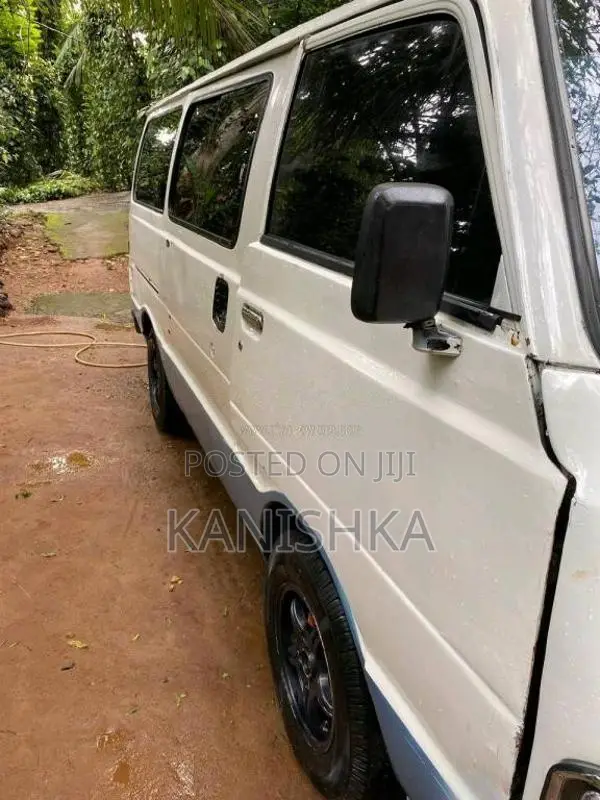 Toyota Hiace 1980 Van (Used)