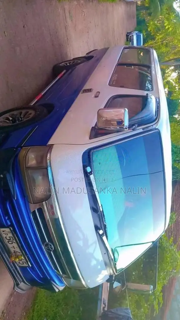 Toyota Dolphin 119 1994 Van (Used)