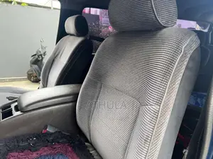 Toyota Dolphin 1994 Van (Used)