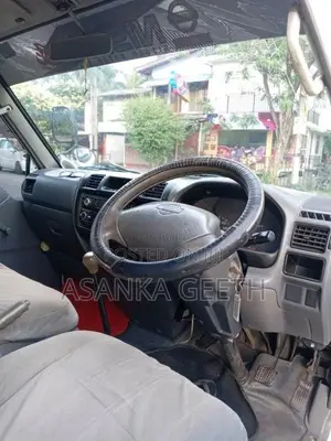 Nissan Vanette 2002 Van (Used)