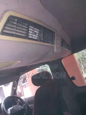 Toyota Hiace 1993 Van (Used)
