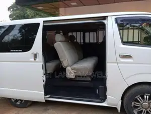 Toyota Kdh Super GL 2014 Van (Used)