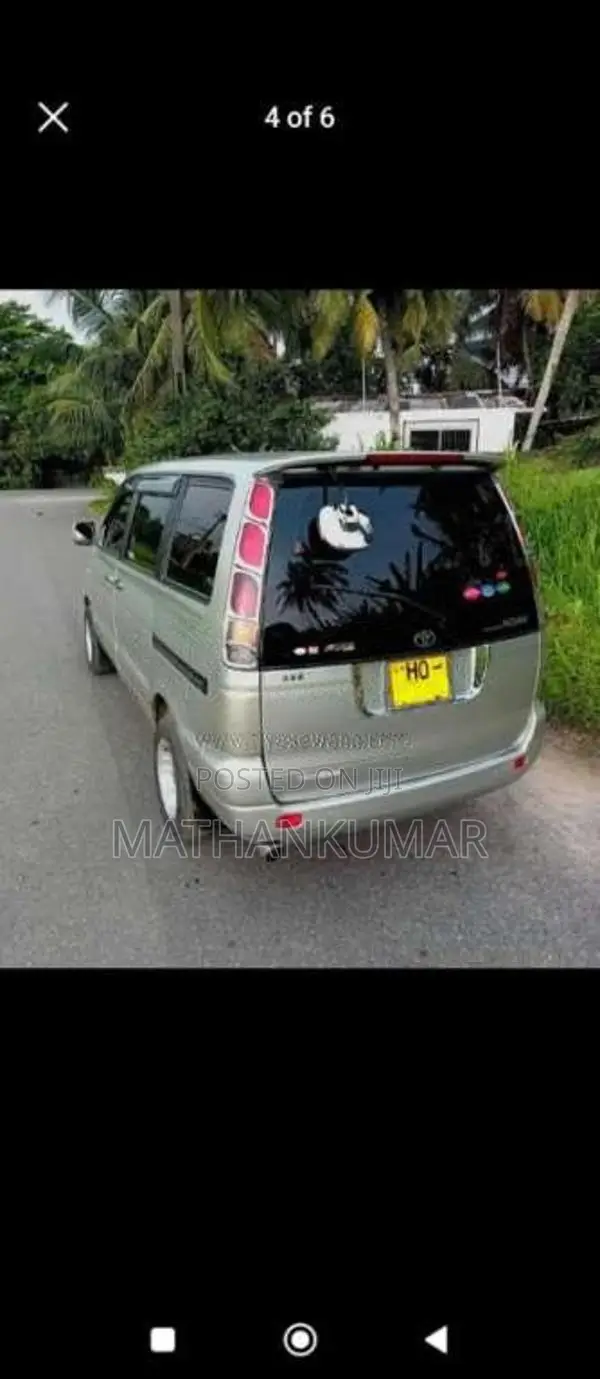 Toyota Noah 1999 Van (Used)