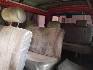 Isuzu Fargo 1989 Van (Used)