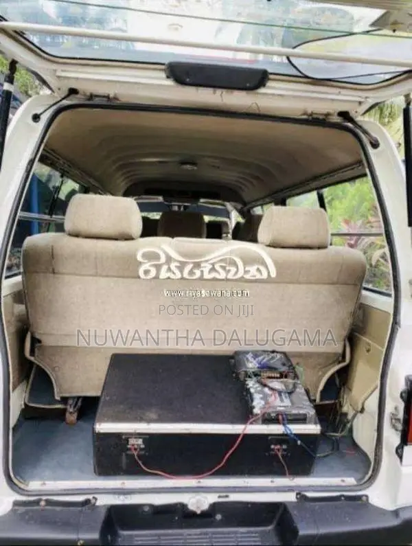 Nissan Caravan 1996 Van (Used)