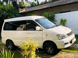 Toyota Noah Kr42 1998 Van (Used)